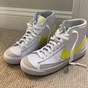 Nike ‘77 blazer